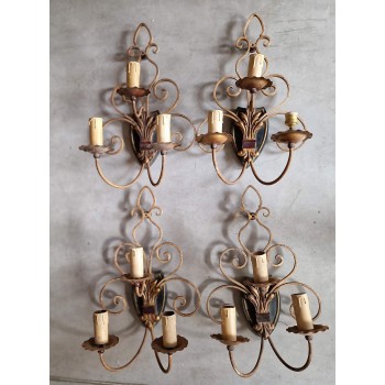 4 lielas sienas lampas