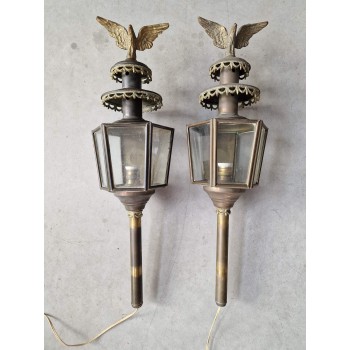 A pair of wall lamps A pair of wall lamps