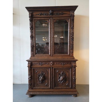Hunter style buffet - display case