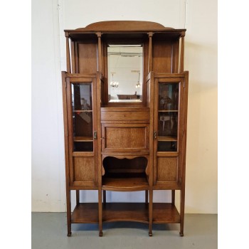 Eleganta art deco vitrīna