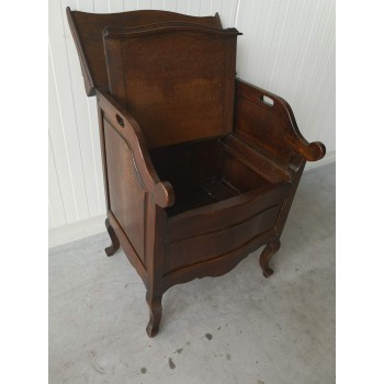 Soliņš-galdiņš-lāde