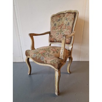 Krēsls ar gobelēnu Krēsls ar gobelēnu