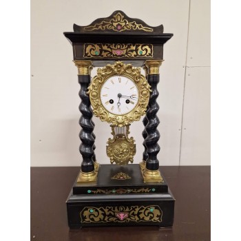 Antikvārs pulkstenis Antikvārs pulkstenis