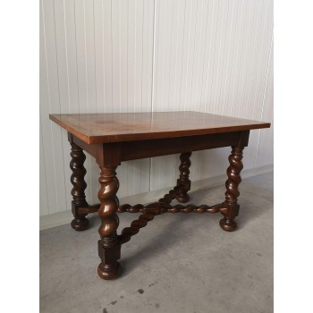 Riekstkoka kafijas galds