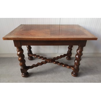 Riekstkoka kafijas galds