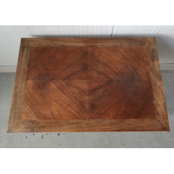 Riekstkoka kafijas galds