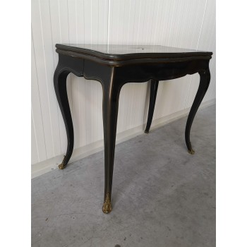 Napoleona III stila spēļu galds-konsole