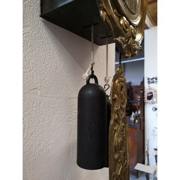 Antikvārs sienas pulkstenis