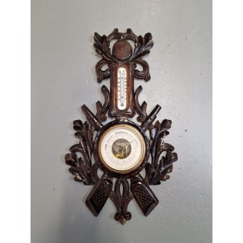 Barometrs ar skaistiem kokgriezumiem Barometrs ar skaistiem kokgriezumiem