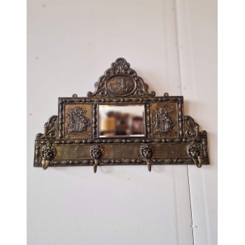 Wall hanger