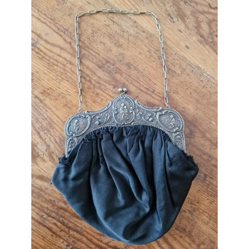Antique women's handbag Antique women's handbag