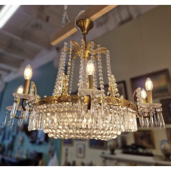 Large and nice chandelier Large and nice chandelier