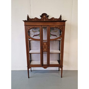 Beautiful Art nouveau showcase Beautiful Art nouveau showcase