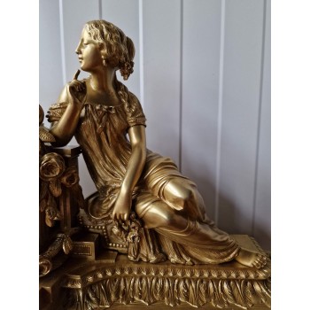 A sophisticated and beautiful mantel clock