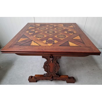 A very beautiful table with marquetry A very beautiful table with marquetry