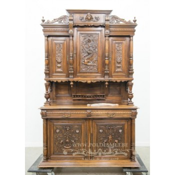 Henry 2 style buffet