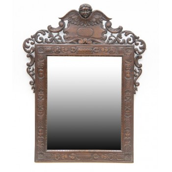 Mirror made of sculptured wood