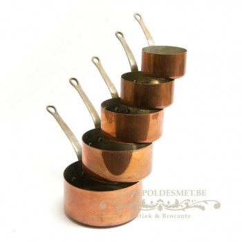 Set of copper Caseroles
