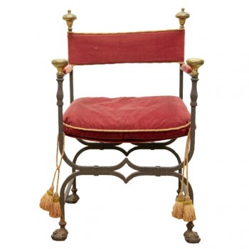 Single armchair with metal and fabric and claw feet